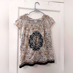 Pearl Button Short Sleeve Linen Blouse w Intricate Print. Croft&Barrow. Size M